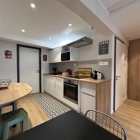 B'm Hans - Centre Historique - Vue Cathedrale - 2p Apartment *